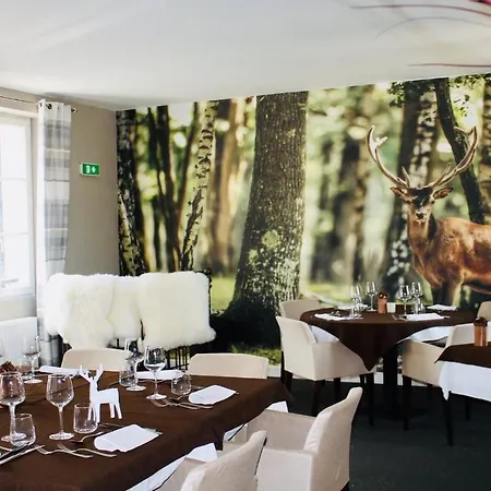 Du Chasseur 3* Grosrouvre