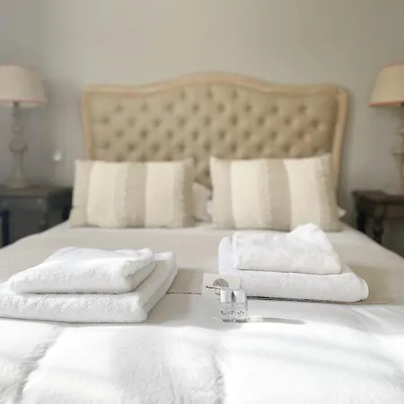 Du Chasseur Bed & Breakfast Grosrouvre