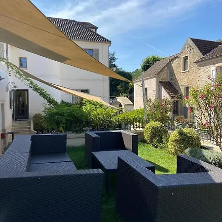 Du Chasseur Bed & Breakfast Grosrouvre
