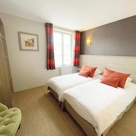 Du Chasseur Bed & Breakfast 3*