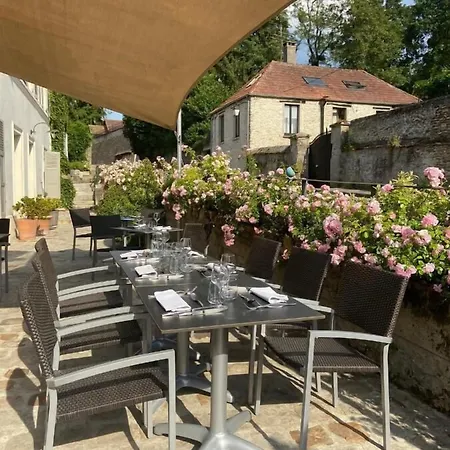 Du Chasseur Bed & Breakfast 3*